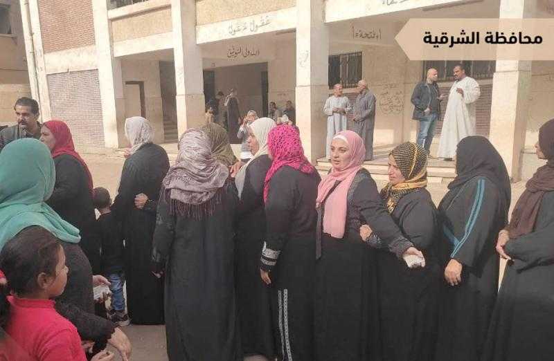حملة السيسي: إقبال كبير من الناخبين أمام لجان الاقتراع بالشرقية والإسماعيلية| صور