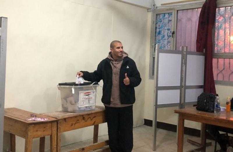 زيدان يدلي بصوته في الانتخابات الرئاسية