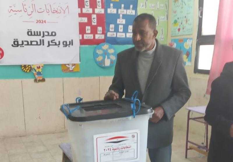 ربيع ياسين يدلي بصوته في الانتخابات الرئاسية