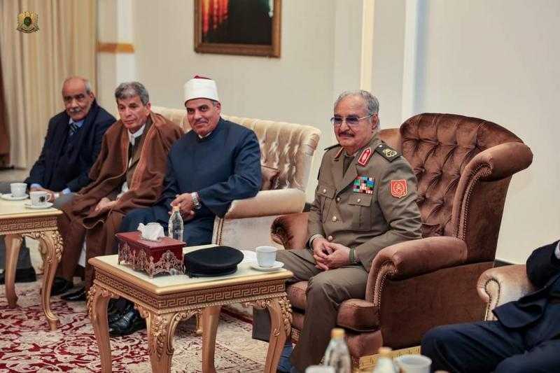 وفد الأزهر في ضيافة المشير خليفة حفتر بليبيا: نسعى لتفنيد الأفكار المتطرفة | صور