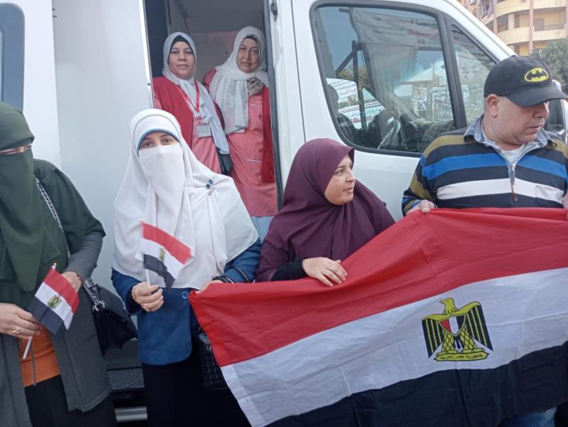 قوافل طبية وعلاجية لليوم الثاني أمام لجان الانتخابات الرئاسية بالغربية