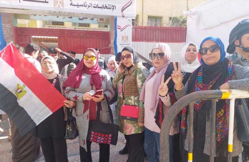 المرأة السيناوية تشارك في الانتخابات الرئاسية بمدينة العريش