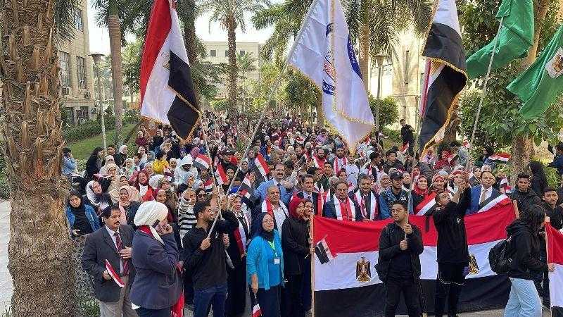 ناخبون: المشاركة الواسعة في انتخابات الرئاسة رسالة بوقوف المواطنين خلف الدولة