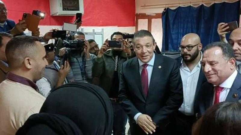 المرشح الرئاسي حازم عمر يتفقد اللجان الانتخابية في الفيوم