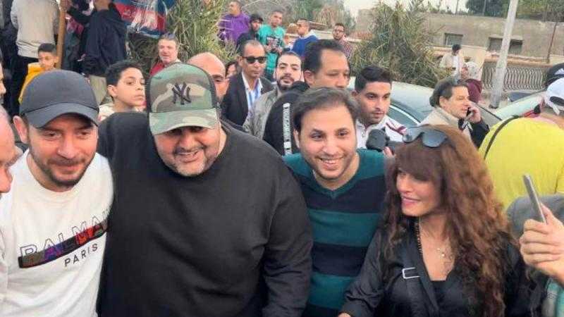 الفنان شيكو يدلي بصوته بالانتخابات الرئاسية في الشيخ زايد