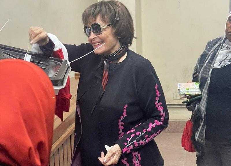 الفنانة سميرة أحمد من داخل لجان الزمالك: نزلت رغم إصابتي في ساقي