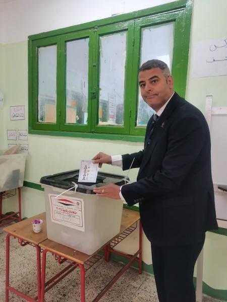 وكيل ”إعلام النواب” بعد الإدلاء بصوته في الانتخابات الرئاسية: حشود الناخبين تؤكد وعى المصريين