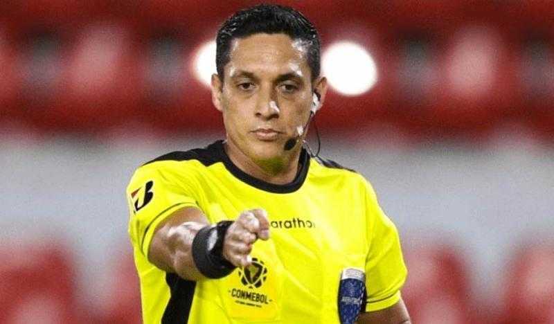 الفنزويلي جيسوس حكما لمباراة الأهلي واتحاد جدة بمونديال الأندية