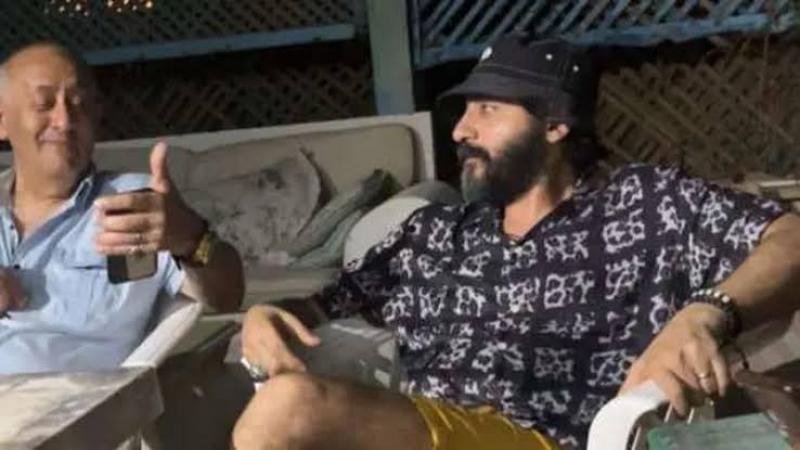 أحمد حلمي يرثي شقيقه بكلمات مؤثرة: الله يرحمك يا من تحمل اسمي