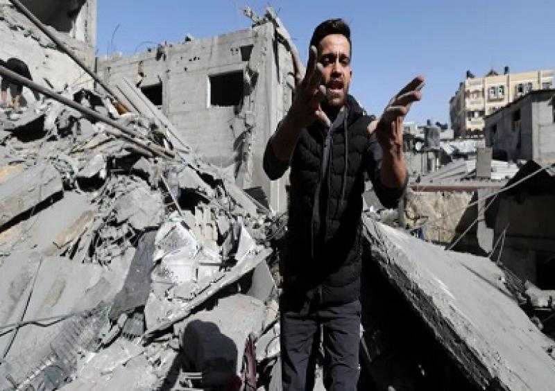 مستشار الرئيس الفلسطيني: جنوب غزة يعاني نقص الغذاء والمياه.. وانعدام الكهرباء والوقود