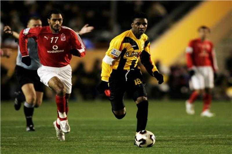 الأهلي يحرز الهدف الثالث في شباك اتحاد جدة السعودي