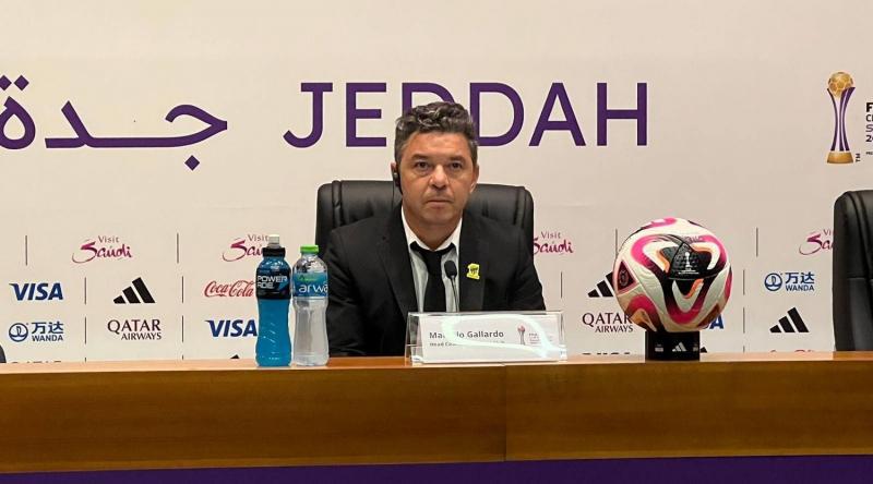 مدرب اتحاد جدة يلوم بنزيما بعد إهدار ركلة الجزاء أمام الأهلي