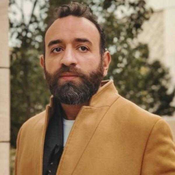 عمرو سلامة يعلن طرح أغنية شمروخ على المنصات الإلكترونية