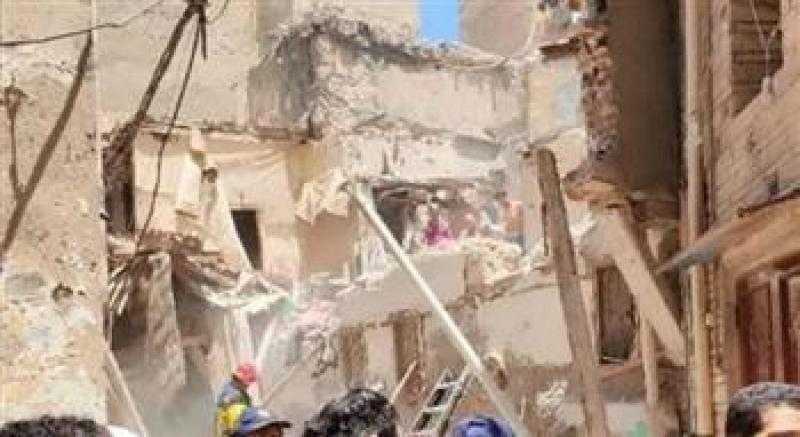 انتشال جثتين من أسفل أنقاض المنزل المنهار بالواسطى ببني سويف