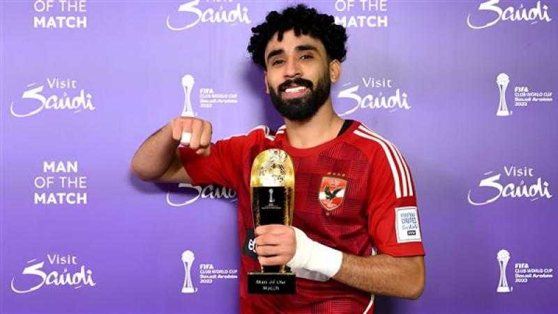 مروان عطية لاعب الأهلي يخضع لجلسات علاج طبيعي