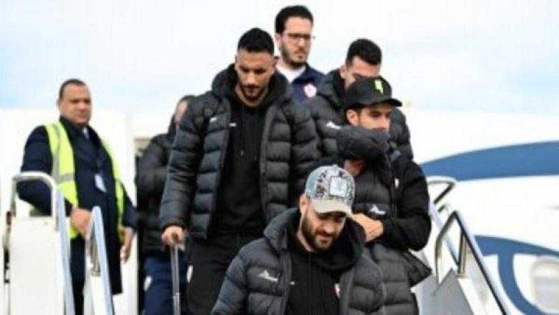 سفيرة مصر في أنجولا والقنصل تستقبلان بعثة الزمالك في مطار لواندا