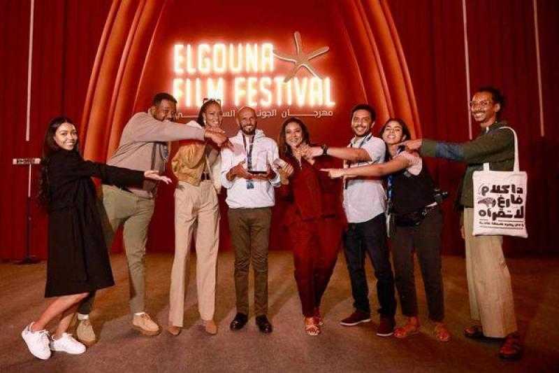 محمد كردفاني مخرج فيلم وداعاً جوليا يحصد جائزة مجلة فارايتي بمهرجان الجونة