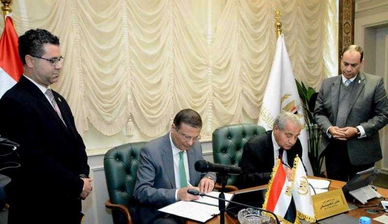 بالصور.. ”التموين” توقع بروتوكول تعاون مع البنك الزراعي لتمويل مشروع “ورشتي”