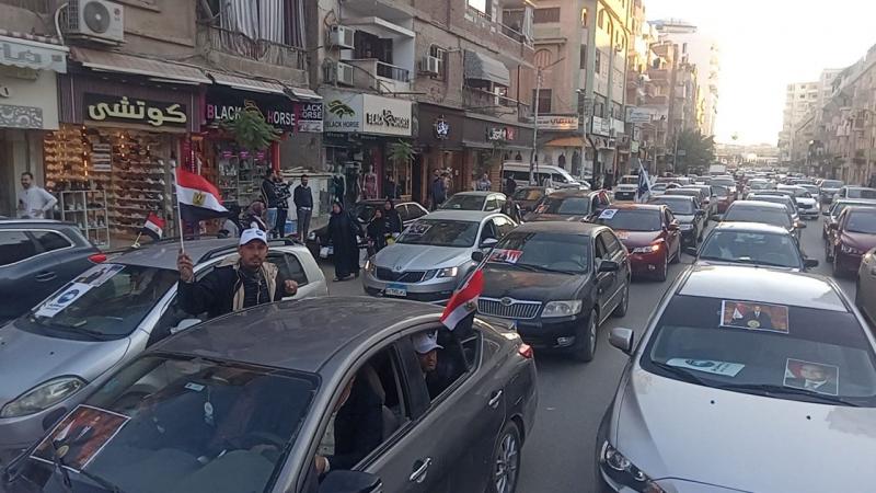 مسيرة حاشدة بالسيارات في كفر الشيخ احتفالا بفوز الرئيس عبدالفتاح السيسي