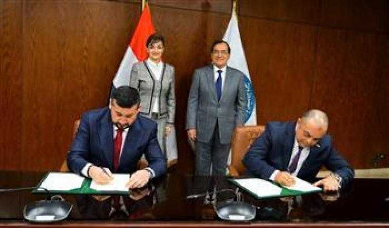 توقيع مذكرة تفاهم بين شركتي ”تاون جاس” و”سي أى إس جاز” الرومانية في مجال الغاز الطبيعي