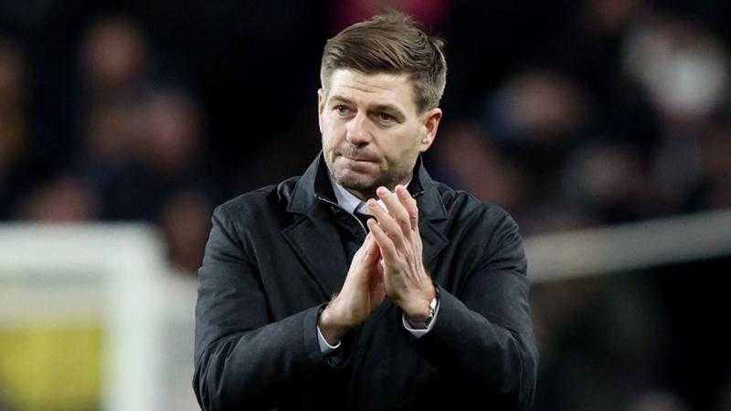 جيرارد يطلب التعاقد مع مدافع النصر السعودي