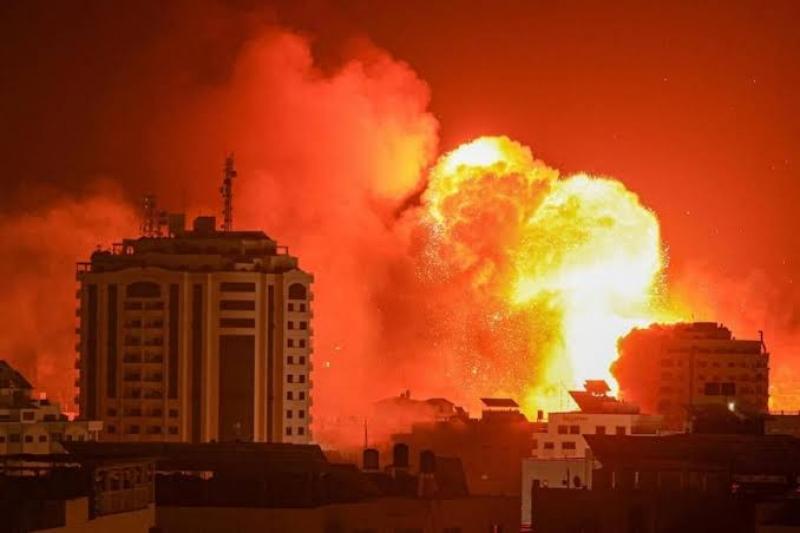 الجيش الإسرائيلي يهاجم أهدافا في سوريا بعد إطلاق صواريخ من داخلها