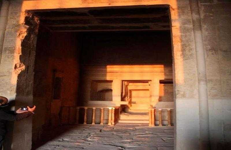 الفيوم تحتفل بظاهرة تعامد الشمس على قدس أقداس معبد قصر قارون
