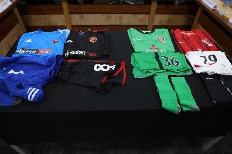 الأهلي بالأسود في مباراة برونزية المونديال