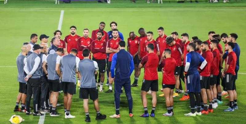 الأهلي يخوض مرانه الأول في الإمارات..وكولر: نواجه صعوبات للتحضير لمباراة سيراميكا كليوباترا
