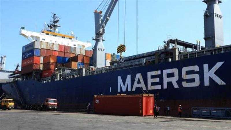 شركة ميرسك للشحن تعلن استئناف رحلاتها عبر قناة السويس