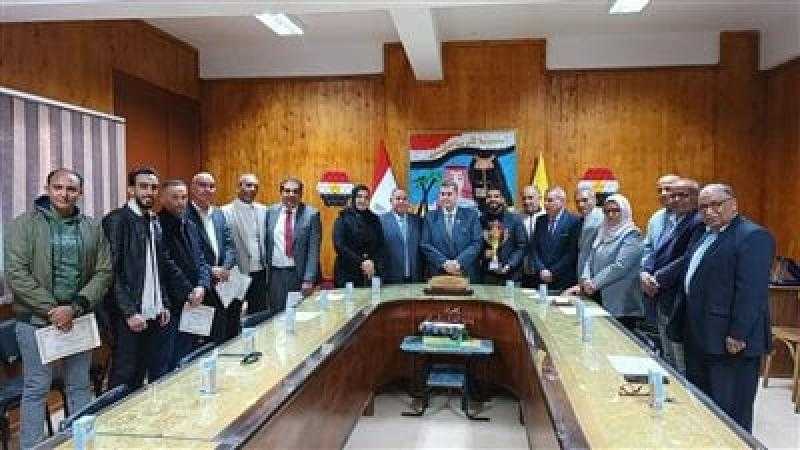 مديرية الزراعة بجنوب سيناء تكرم المزارع المثالي المهندس أيمن المغربي