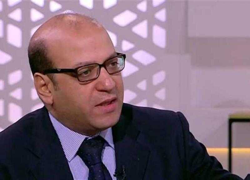 خبير اقتصادي يكشف مكاسب الذهب والبورصة خلال عام 2023