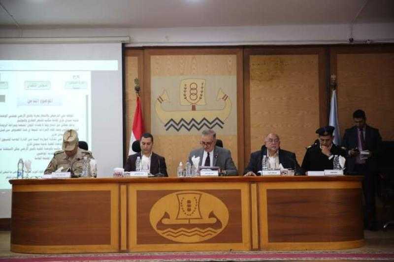 بالصور .. المجلس التنفيذي برئاسة محافظ كفرالشيخ يوافق على إطلاق إسم الشهيد ” مختار الزويكى ” على مدرسة جديدة بدسوق