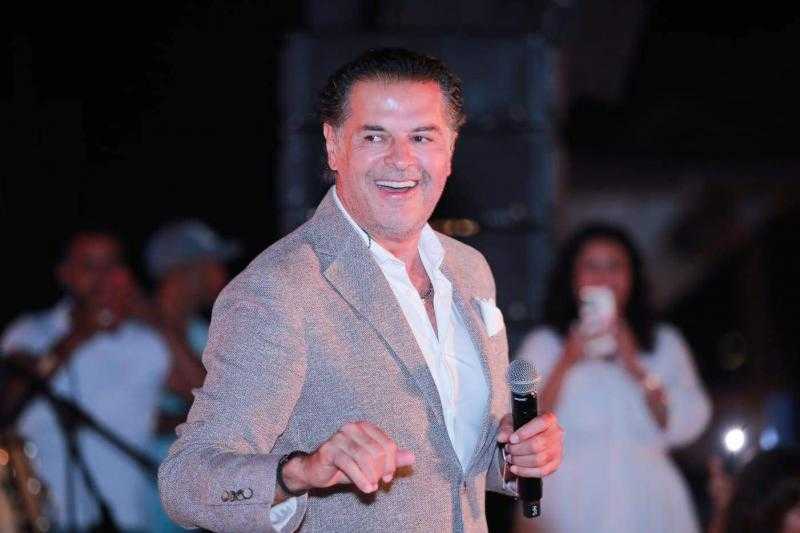 بحماس كبير يستعد الفنان راغب علامة لحفله في باريس