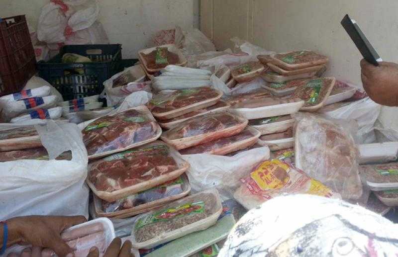 ”بيطري الغربية” يصادر 92 كيلو لحوم ودواجن ورنجة من الأسواق