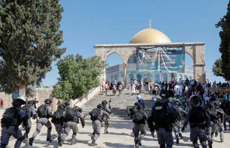 إصابة عشرات المُصلين إثر اعتداء قوات الاحتلال الإسرائيلي عليهم في «وادي الجوز» بالقدس المُحتلة