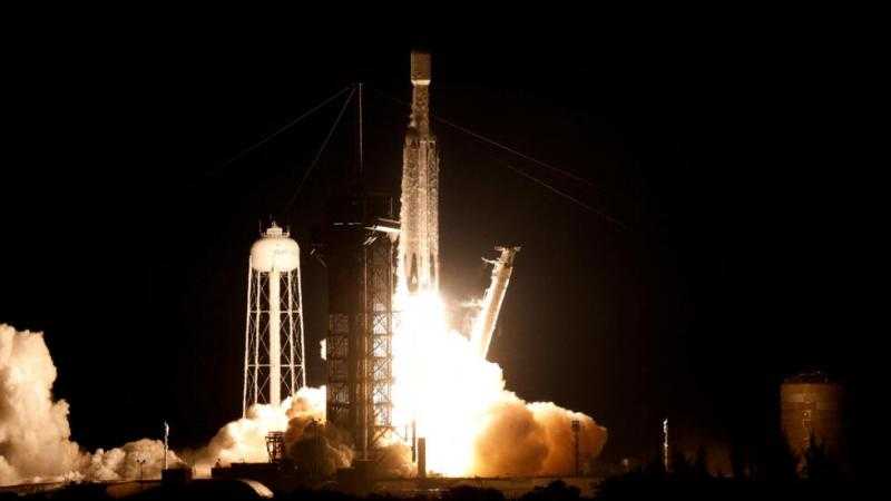 «سبايس إكس» تطلق مسيّرة فضائية عسكرية أمريكية في مهمة بحثية