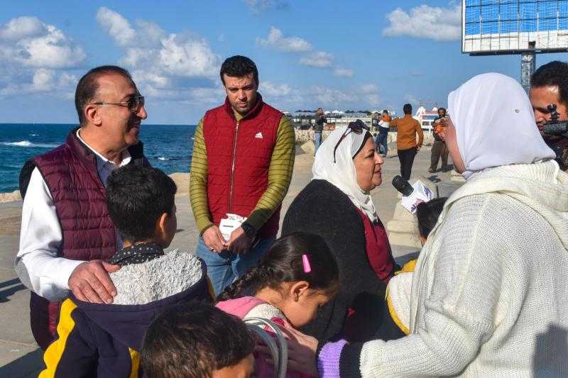 محافظ الإسكندرية يجري جولة تفقدية لمتابعة استعدادات استقبال العام الجديد