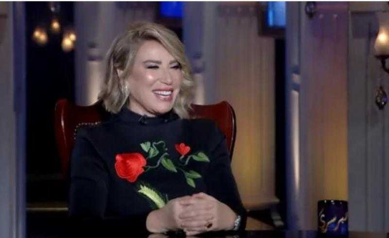إيناس الدغيدي عن أجور الفنانين: عمري ما سمعت عن الملايين التي تدفع الآن