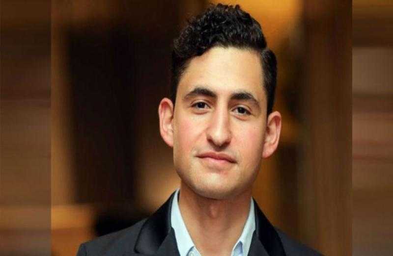 أمير المصري يكشف تفاصيل تجسيد شخصية محمد الفايد في مسلسل «the crown»