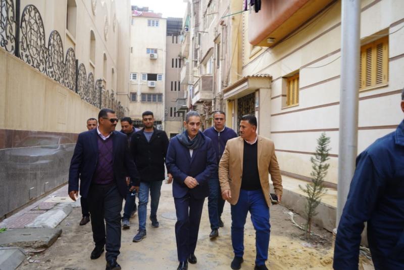 محافظ الغربية يتفقد محيط كنائس طنطا استعدادا لعيد الميلاد المجيد