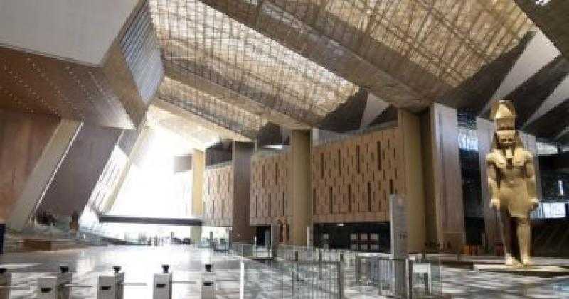 مدير مركز الترميم: نقل 56 ألف قطعة أثرية في المتحف الكبير حتى الآن