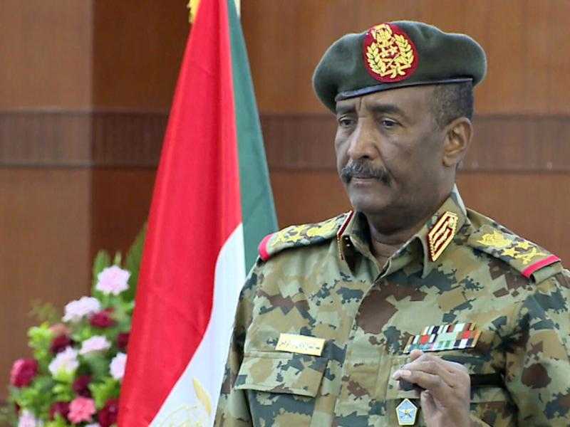 البرهان يستعرض مع مبعوث أممي الأوضاع في السودان