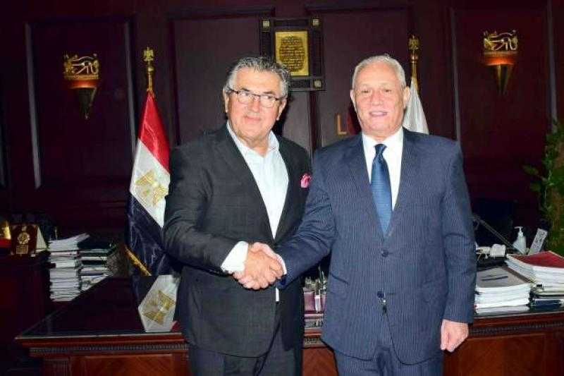 محافظ الأقصر يبحث مع سفير البوسنة والهرسك زيادة حركة السياحة القادمة لمصر