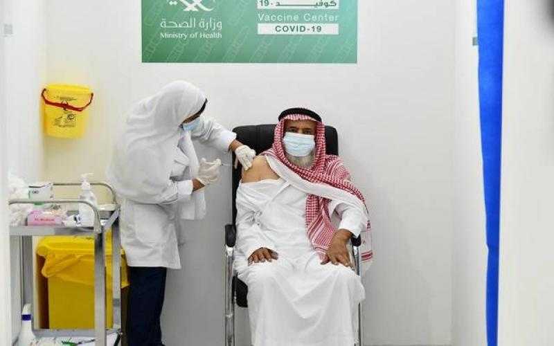 السعودية توصي بإعطاء لقاح كورونا المطور وسط انتشار المتحور الجديد