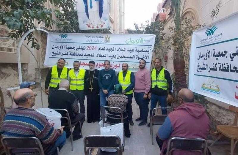 توزيع طن لحوم على الأسر الأكثر احتياجا في نجع العرب بسوهاج