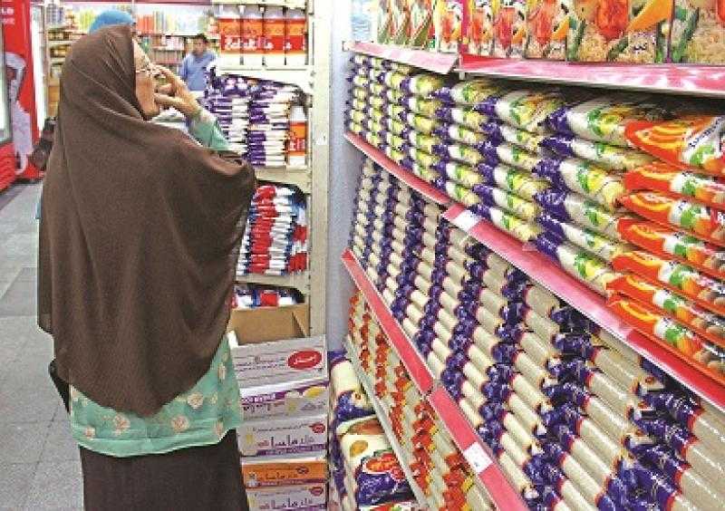 التموين تناشد التجار والموزعين بوضع الأسعار على جميع السلع