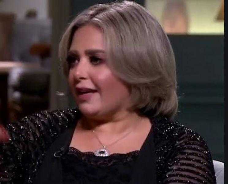 صابرين مهنئة الأقباط: أعيادهم أعيادنا.. والعالم كله يشهد لمصر بالوحدة الوطنية
