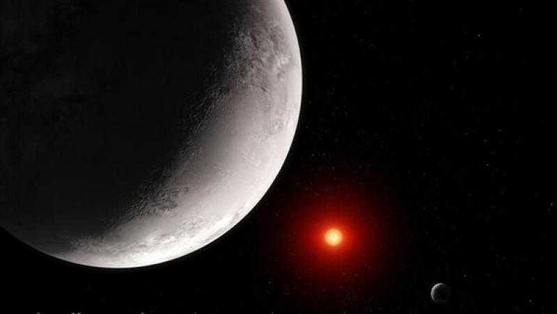 في ظاهرة تشاهد بالعين المجردة.. القمر يقترن بالزهرة وقلب العقرب ليومين في السماء