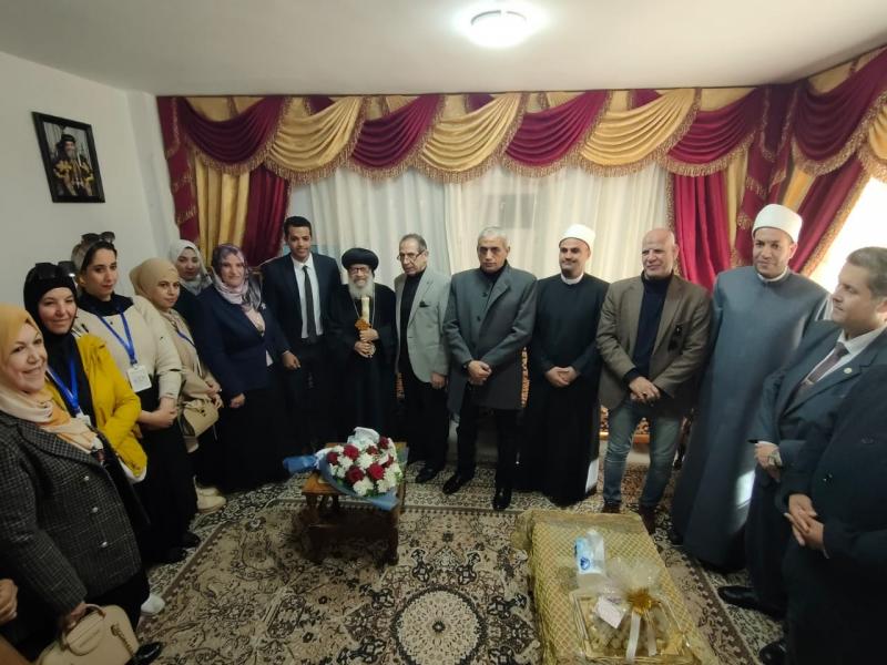 محافظ شمال سيناء يهنئ الأخوة الأقباط بعيد الميلاد المجيد.. صور